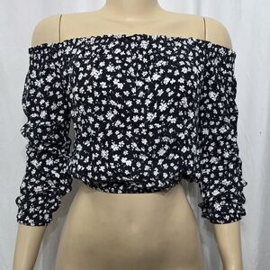 Brandy Melville Black and White Floral Off-Shoulder Blouse